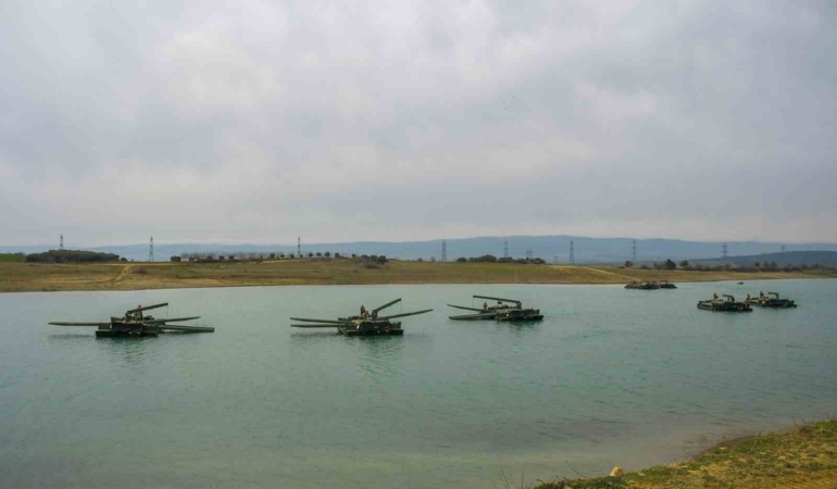 Kırklareli’nde "durgun sulardan geçiş eğitimi" başarıyla tamamlandı