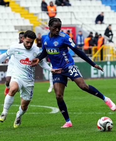 Trendyol Süper Lig: Kasımpaşa: 0 - Çaykur Rizespor: 0 (Maç devam ediyor)