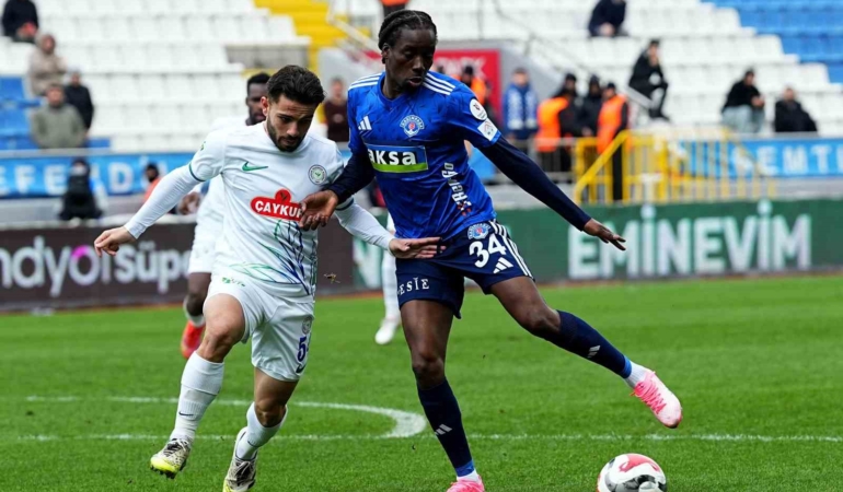 Trendyol Süper Lig: Kasımpaşa: 0 - Çaykur Rizespor: 0 (Maç devam ediyor)
