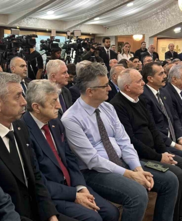 TBMM Başkanvekili Celal Adan: "Kürsü işgalinin emekliye mi faydası var? İşsize mi faydası var"