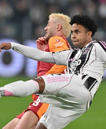 UEFA Şampiyonlar Ligi: Juventus: 1 - Galatasaray: 0 (İlk yarı)