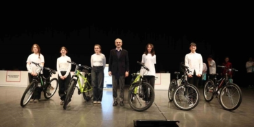 Çayırova’da bilgi evleri öğrencileri yarıştı