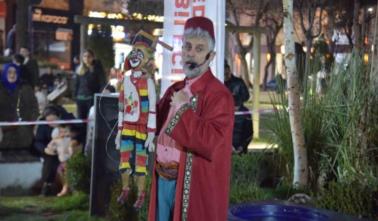 Çocuklar geleneksel ’Ramazan Şenlikleri’nde gönüllerince eğlendi