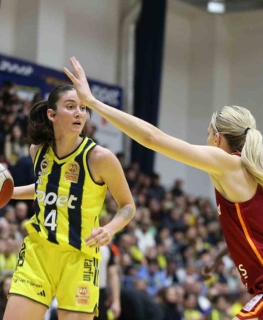 Pota ve filedeki derbilerde Fenerbahçe’den çifte zafer