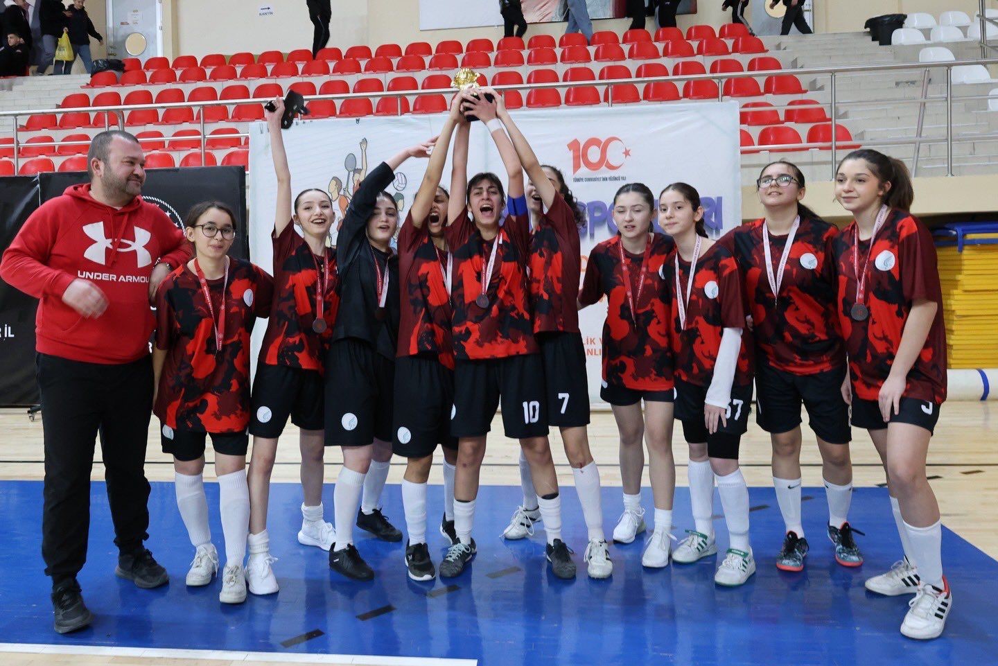 Genç Kız Futsal Müsabakaları Bilecik’te sona erdi