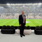 Bakan Osman Aşkın Bak, Juventus - Galatasaray maçını takip etti