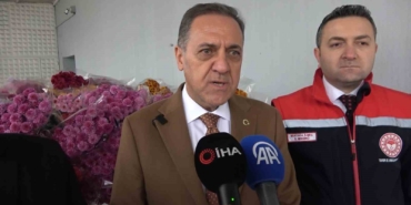 Yalova’da çiçek mezatlarında Sevgililer Günü hareketliliği