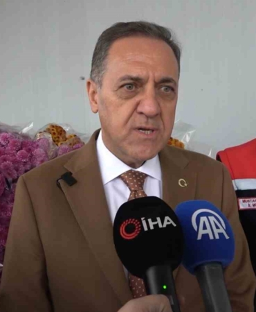 Yalova’da çiçek mezatlarında Sevgililer Günü hareketliliği