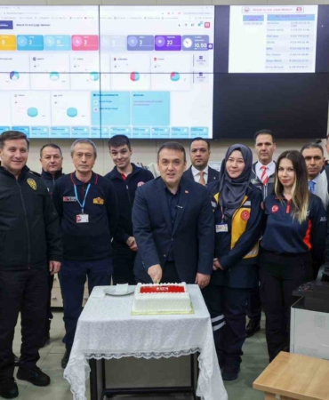 Vali Sözer 112 Acil Çağrı Merkezi’nde incelemelerde bulundu