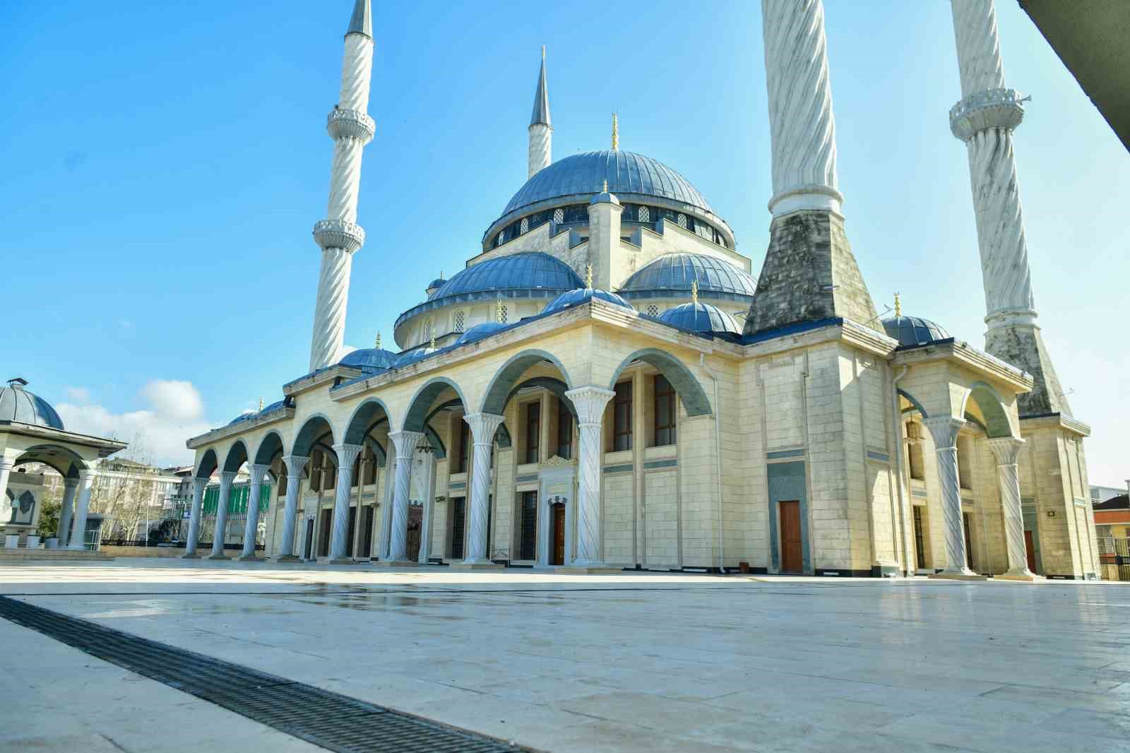 Büyük Osmanlı Camisi’nin 10 yıllık sorunu tarih oldu