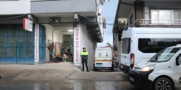 Emekli polis dehşet saçtı: Eşini ve MHP ilçe başkanını silahla vurarak öldürdü