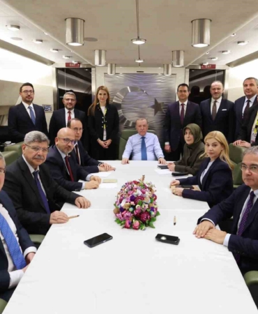 Cumhurbaşkanı Erdoğan: "ABD-İran meselesine sadece askeri pencereden bakmak, bölgeyi felakete götürür"