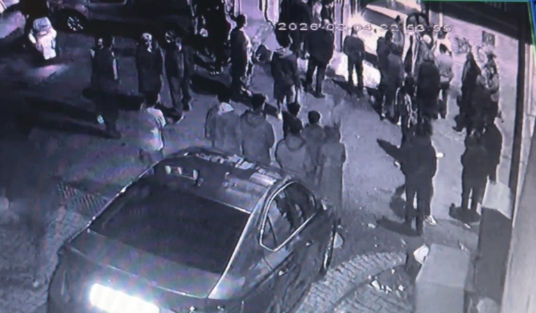 Ehliyetini ve otomobilini yeni alan sürücü depoya daldı