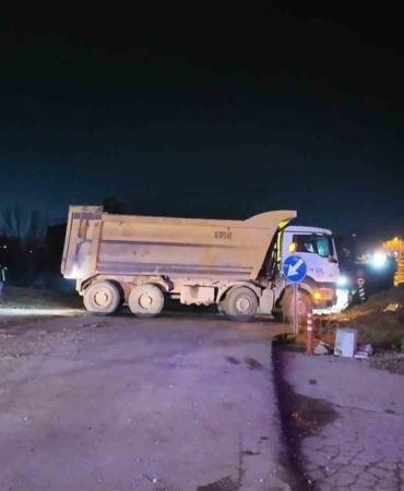 Edirne’de nehirlerde taşkın riski: Tunca ve Meriç Köprüsü ulaşıma kapatıldı