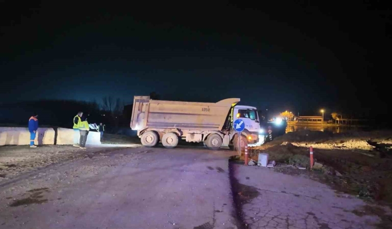 Edirne’de nehirlerde taşkın riski: Tunca ve Meriç Köprüsü ulaşıma kapatıldı