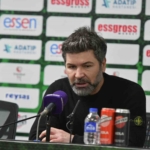 Sakaryaspor’da Teknik Direktör Hakan Kutlu ile yollar ayrıldı