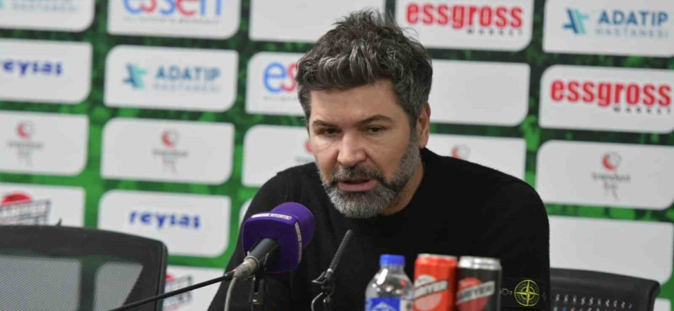 Sakaryaspor’da Teknik Direktör Hakan Kutlu ile yollar ayrıldı