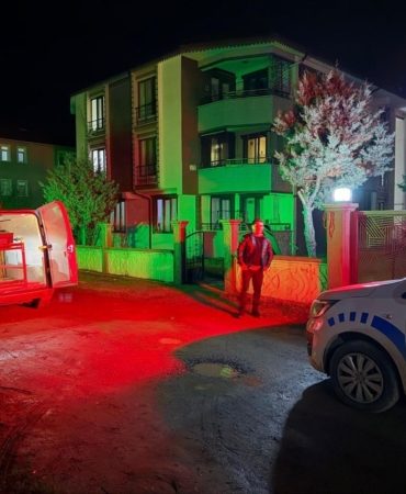 4’ncü evre kanser hastası olan kadın evinde ölü bulundu