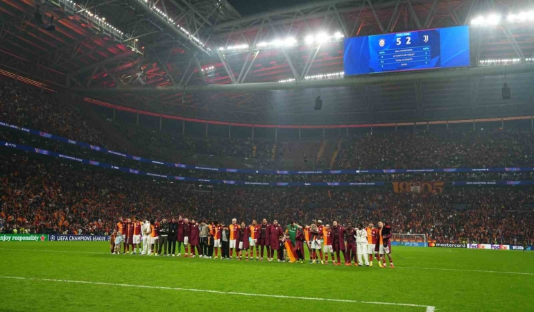 Galatasaray’dan, UEFA Şampiyonlar Ligi’nde ilk