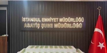 Bakırköy’de Rus turistin 25 bin euro’sunu çalanlar yakalandı