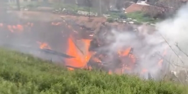 Bursa’da alev alev yanan ev kullanılmaz hale geldi