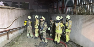 Avcılar’da tekstil atölyesine ait depo alevlere teslim oldu