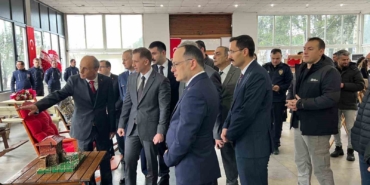 Ayvacık’ta Sanatla Değişen Hayatlar Sergisi Açıldı