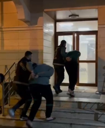 Arnavutköy’de "kasten öldürme ve kasten öldürmeye teşebbüs" suçlarından aranan 3 firari yakalandı