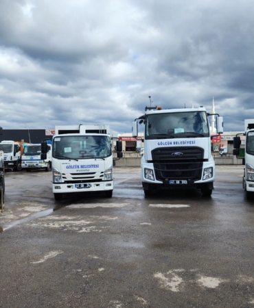 Gölcük Belediyesi araç filosunu güçlendirdi