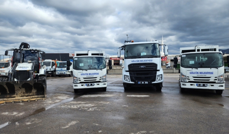 Gölcük Belediyesi araç filosunu güçlendirdi