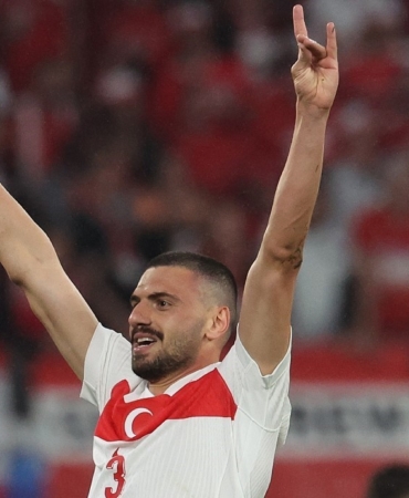 Merih Demiral’dan ramazan ayı boyunca iftar
