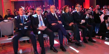 Beşiktaş’ta yeni transferler için imza töreni düzenlendi