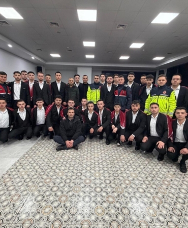 Bilecik’te jandarma 30 genç için toplu asker eğlencesi düzenledi