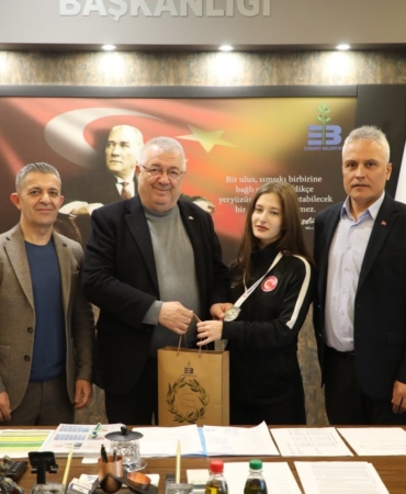 Edremit’in gururu Ecrin Yanıt’tan bir Türkiye Şampiyonluğu daha