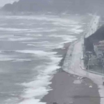 Karacabey’de fırtına ve sağanak sonrası deniz taştı