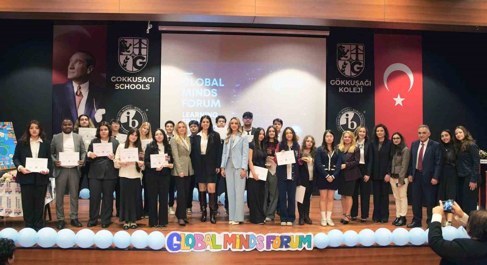 Gençler "Global Minds Forum"da küresel meseleleri tartıştı