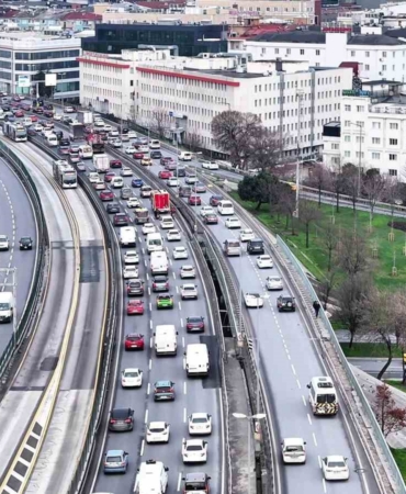 İstanbul trafiğine kaza etkisi