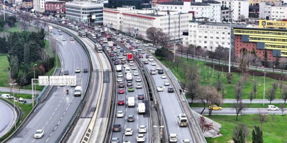 İstanbul trafiğine kaza etkisi