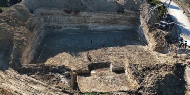 Bilecik’te 5 bin tonluk depo için ilk beton döküldü