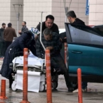 Çatıdan düşen adam yaralandı