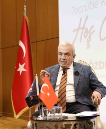 Başkan Şadi Özdemir gençlerle buluştu