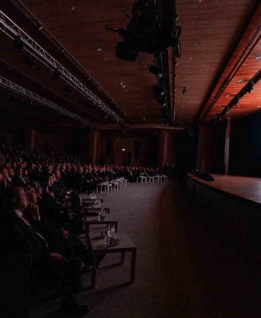 Özdemir Bayraktar’ın yaşam öyküsü belgesel oldu