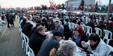 Büyükşehir’in gönül sofrası Ergene’de kuruldu