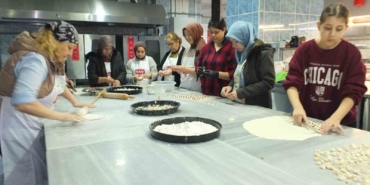 Burhaniye’de Çölyaklılar Mantı Gününde buluştu