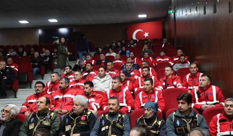 Edremit Belediyesi’nden "Temel Afet Bilinçlendirme Eğitimi"