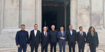 Başkan Bozbey Avrupa’da tarihi kent modelini inceledi