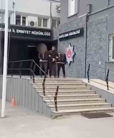 Bursa’da kesinleşmiş hapis cezası bulunan 3 firari yakalandı