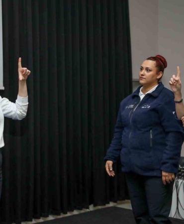 Bursa Büyükşehir’de personele işaret dili ve etkili iletişim eğitimi