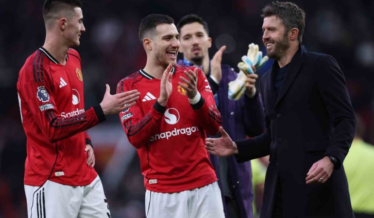 Manchester United, Carrick ile yükselişe geçti