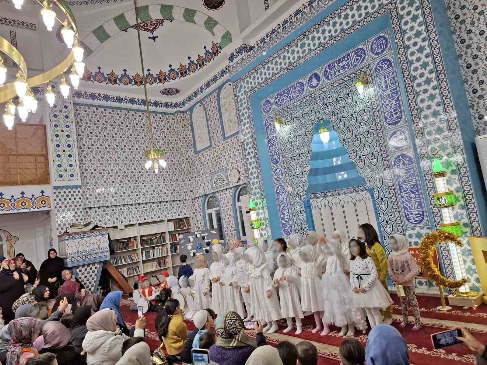 Bursa’da miniklerden "Ramazan, Cami ve Hayat" temalı etkinlik